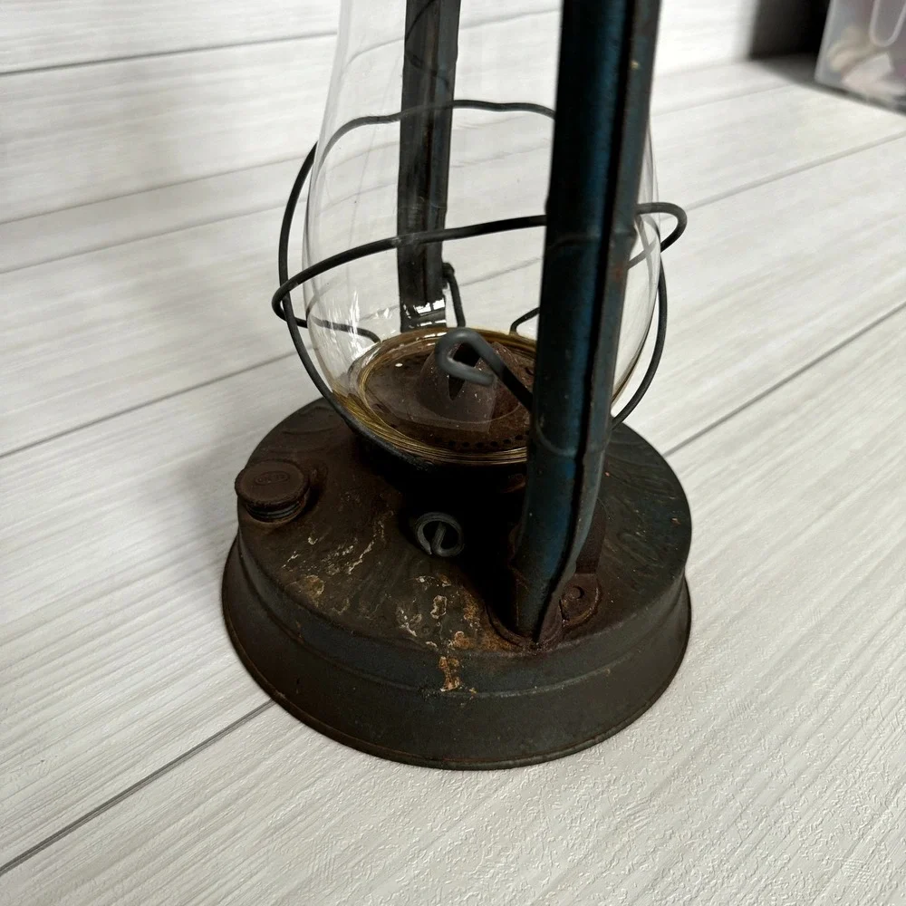 Blitzen No.‎ 2A Lantern Vintage Hurricane Oil Lamp Farmhouse Decor Rustic
